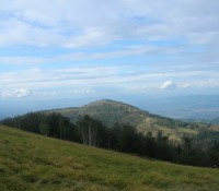 Stolovi kod Kraljeva, Planinarski dom “Gradi” (542mnv)